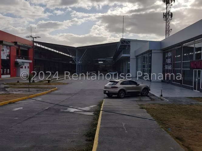 Venta de Locales Comerciales en Galerías Panamericana Tocumen - Imagen 14