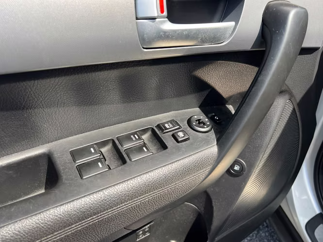 KIA SORENTO SUPER AUTOS ACEPTAMOS TRADE IN - Imagen 14