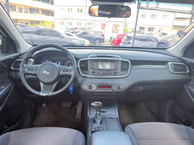 KIA SORENTO 2017 - Imagen 6