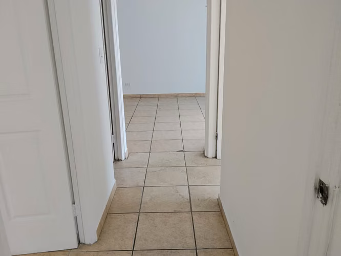 Apartamento en Carrasquilla de 86m2 con balcón y 2 recámaras - Imagen 17