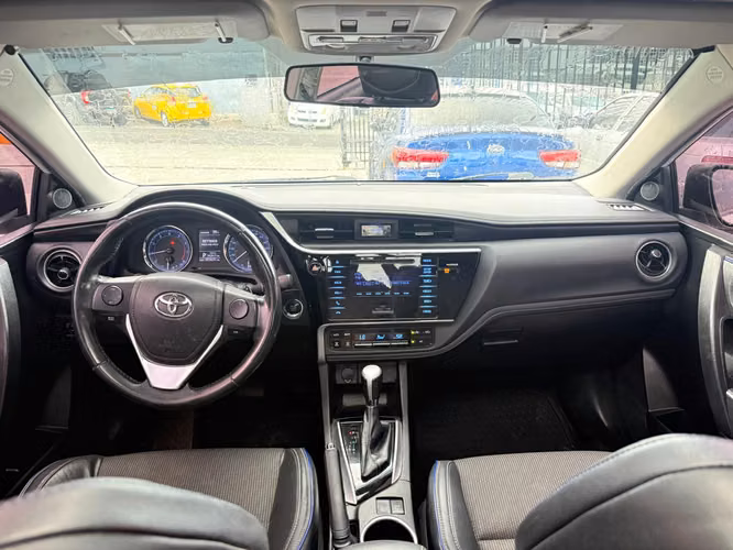 Toyota Corolla 2019 Full Extra - Imagen 9