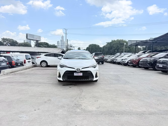 Toyota Corolla 2019 Full Extra - Imagen 3
