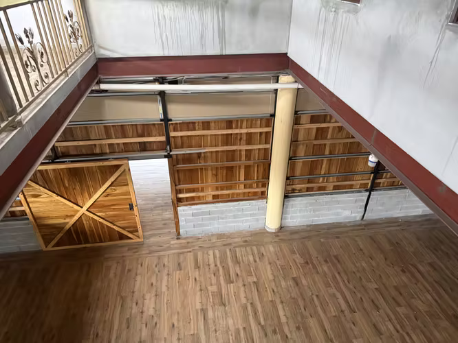 Se alquila local comercial 2,000 mts 2 a 2.00 el metro