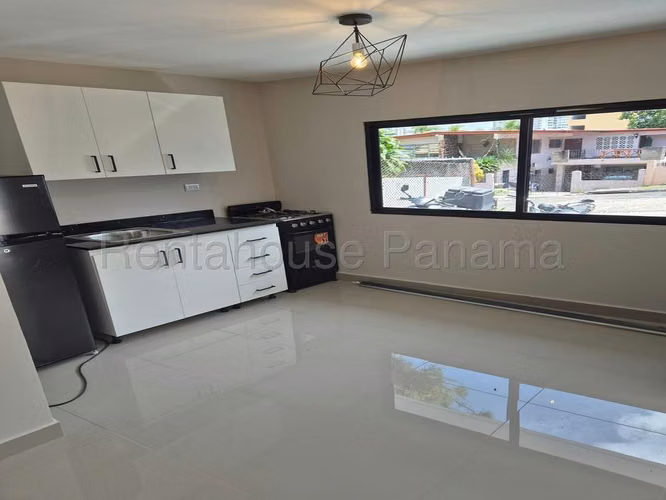 Venta de Casa de Dos Pisos en San Francisco 27*1336Mfk - Imagen 6