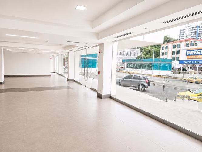 Alquiler de Local Comercial en Vía España, Bella Vista, Edificio Topkapi, 400m²