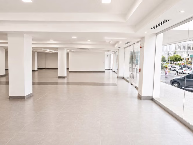 Alquiler de Local Comercial en Vía España, Bella Vista, Edificio Topkapi, 400m²