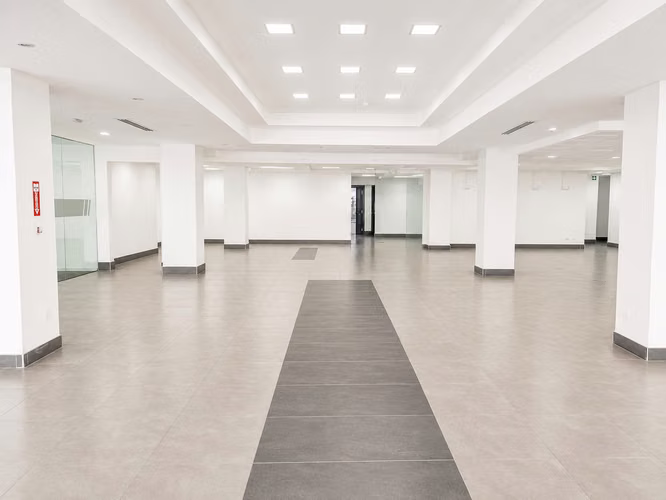 Alquiler de Local Comercial en Vía España, Bella Vista, Edificio Topkapi, 400m²