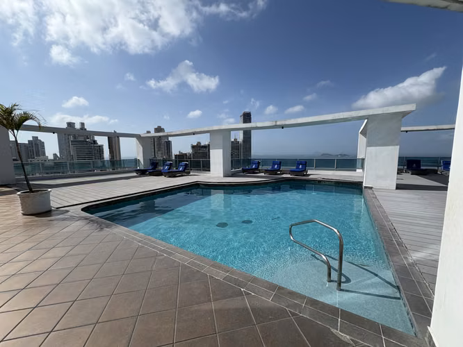 Apartamento Amoblado en Venta en Avenida Balboa – PH Granbay - Imagen 11