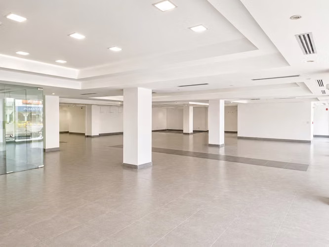 Alquiler de Local Comercial en Vía España, Bella Vista, Edificio Topkapi, 300m² - Imagen 10