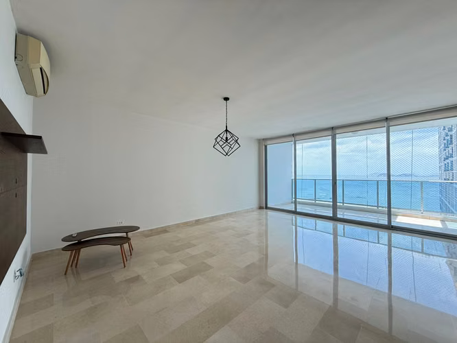 Alquiler apartamento en el Avenida Balboa - L.G.
