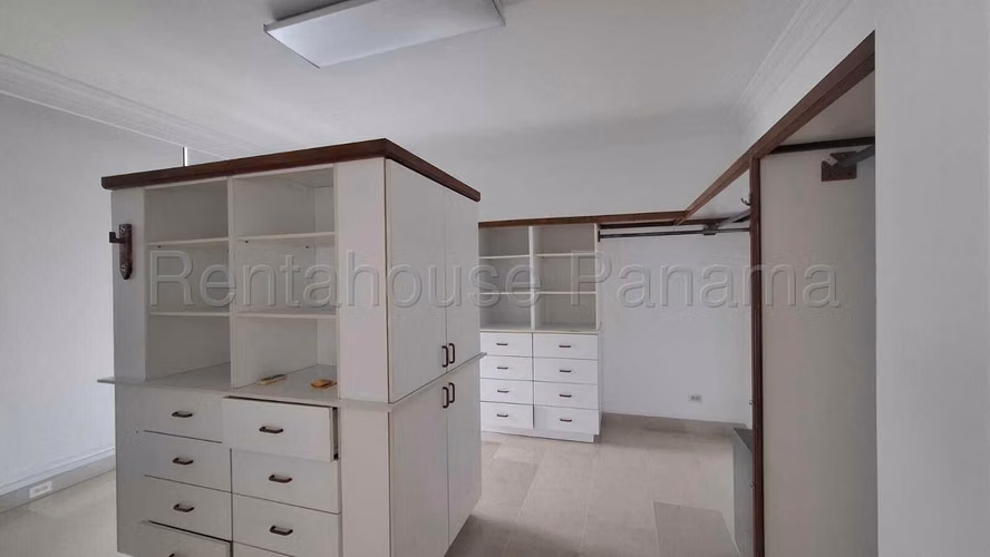 Venta Amplio Penthouse Avenida Balboa - YD - Imagen 8