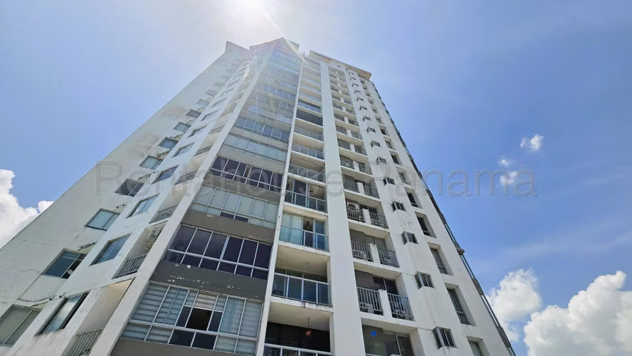 Spacious Apartment for Sale in Hato Pintado with Terrace & Beautiful Views!  | GC