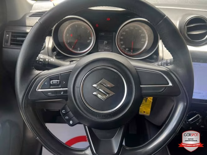 Suzuki Swift 2023 Automática EH3243 - Imagen 10