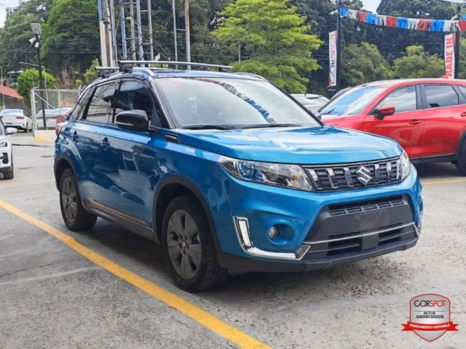 Suzuki Vitara 2023 Automática ED3768 - Imagen 3