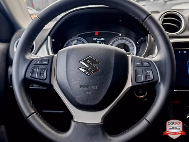 Suzuki Vitara 2023 Automática ED3768 - Imagen 11
