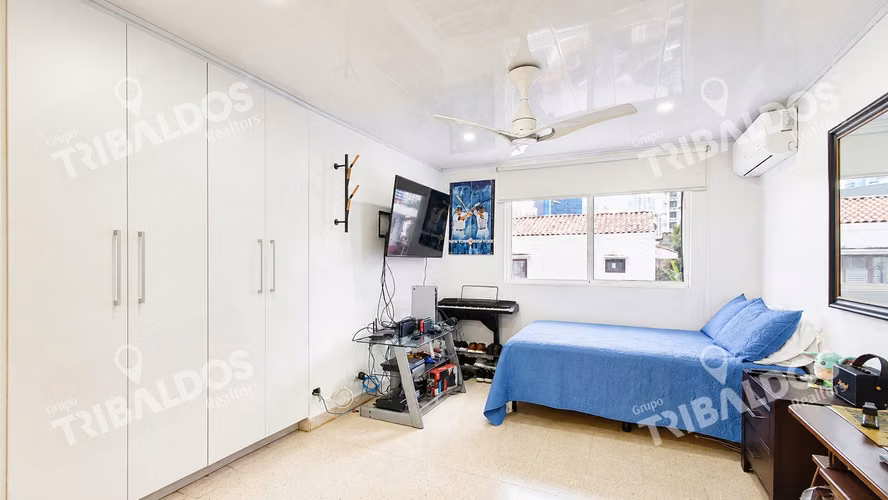 CASA EN VENTA EN LA MANZANA DE OBARRIO