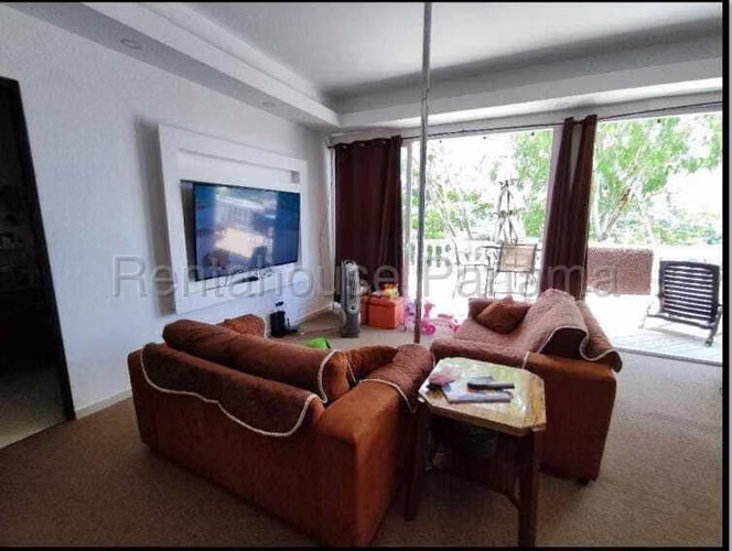 Alquiler de Casa en El Bosque El Doral KC - Imagen 6