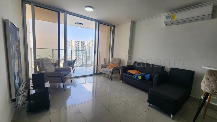 Venta de Apartamento en San Francisco Ph Serenity At The Bay KF