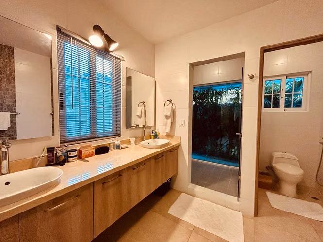 Casa en Bijao. Quarry Heights. 800mts 4r piscina $825,000.00neg - Imagen 5