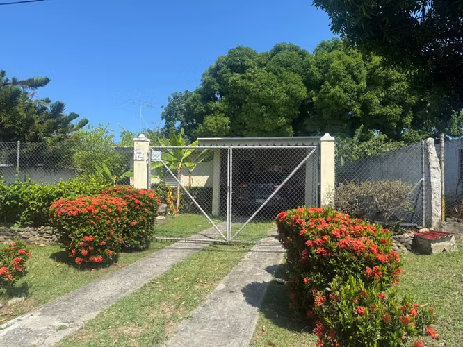 VENDO CASA EN SAN CARLOS — VIVE CAMINANDO SAN CARLOS