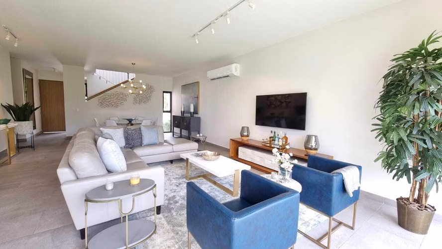 Venta de Casa en Altos de Panama Barrio Alto