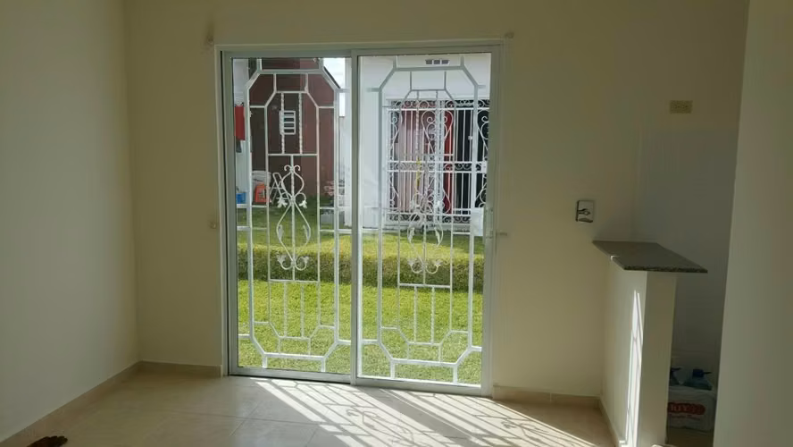 Se Alquila o Se Vende Casa semi Amoblado Arboledas - Imagen 15