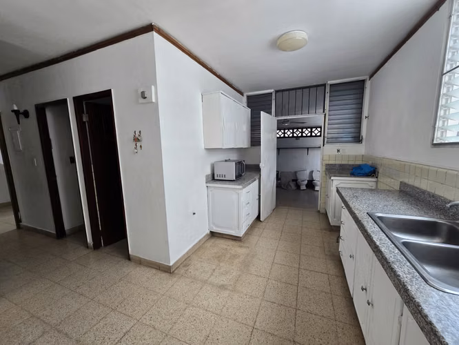 ALQUILER CASA PARA USO COMERCIAL, COCO DEL MAR, VIA PRINCIPAL - Imagen 5