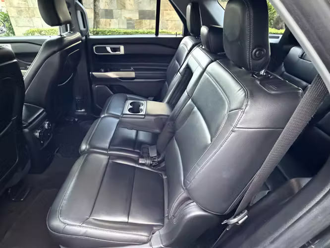 Ford Explorer XLT 4WD - Imagen 12