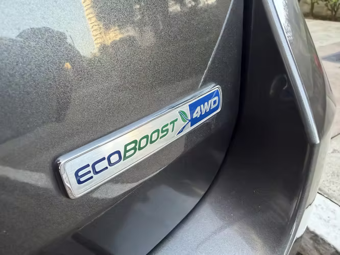 Ford Explorer XLT 4WD - Imagen 5