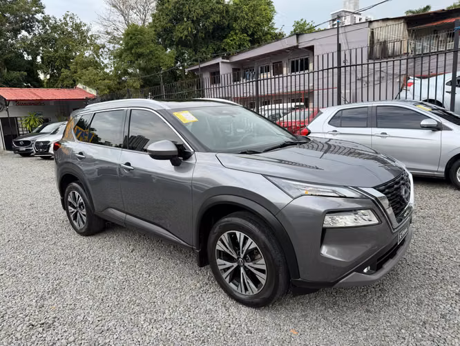 NISSAN X-TRAIL 7 PASAJEROS TECHO PANORAMICO - Imagen 3