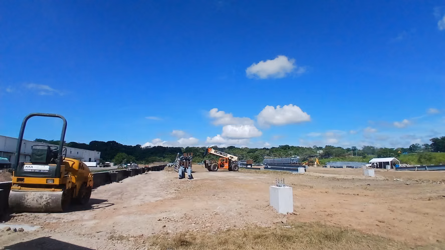 ALQUILO GALERAS EN PARQUE LOGISTICO VACAMONTE