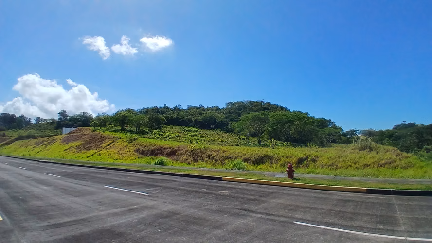 ALQUILO GALERAS EN PARQUE LOGISTICO VACAMONTE