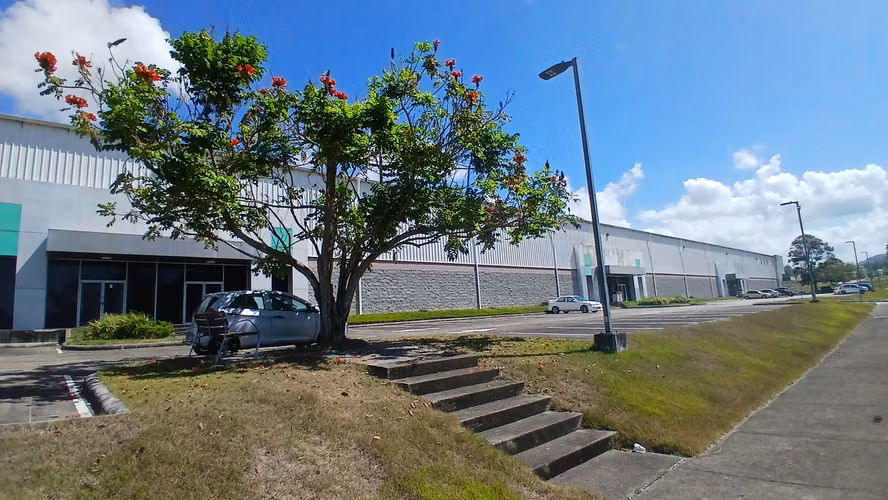 ALQUILO GALERAS EN PARQUE LOGISTICO VACAMONTE