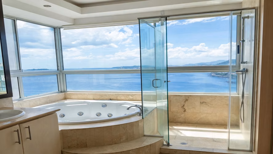 . Apartamento en Punta Pacifica I linea blanca I 3 Rec I con terraza jacuzzi y vista al mar