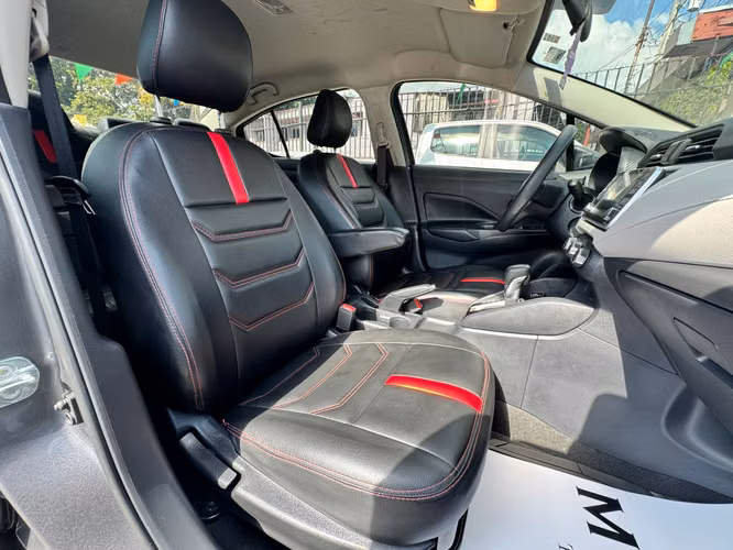 NISSAN VERSA FULL EXTRAS SOLO 40 MIL KMS - Imagen 16