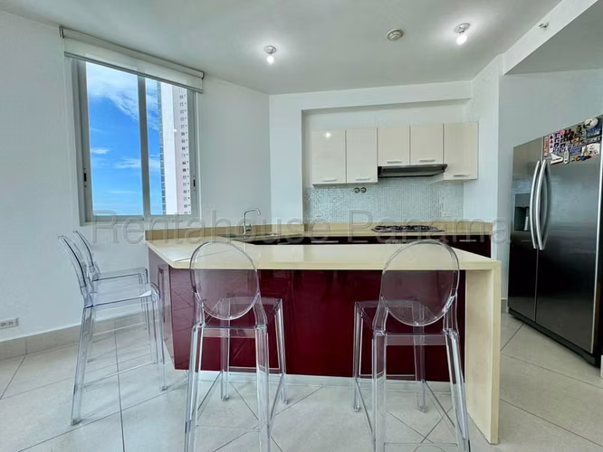 Alquiler de apartamento PH Castellammare Costa del Este - Imagen 7