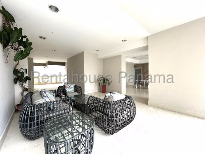 Apartamento en Alquiler en Bella Vista JG