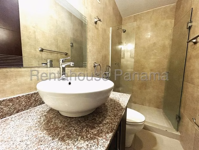 Apartamento en Alquiler en Bella Vista JG