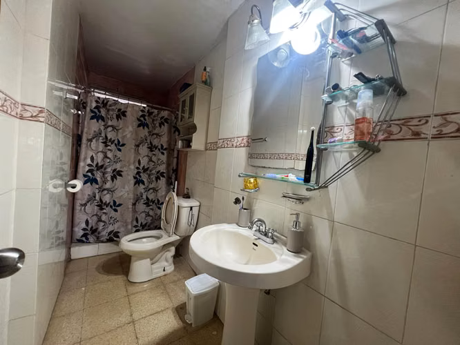 CASA DE DOS NIVELES EN VENTA – CHANIS, CIUDAD DE PANAMÁ - Imagen 19