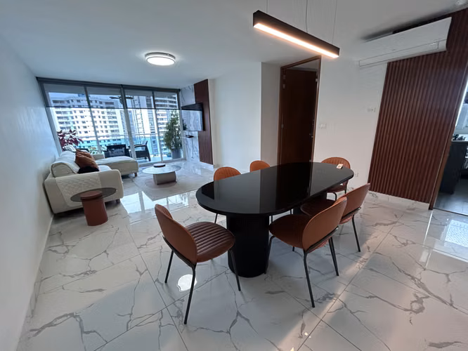 Alquilo amplio y hermoso apartamento amoblado en El Cangrejo
