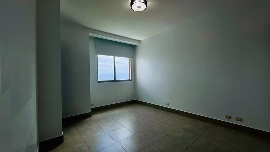 Vive en las Alturas del Prestigio – Apartamento en Ten Tower con vista al mar - Imagen 15