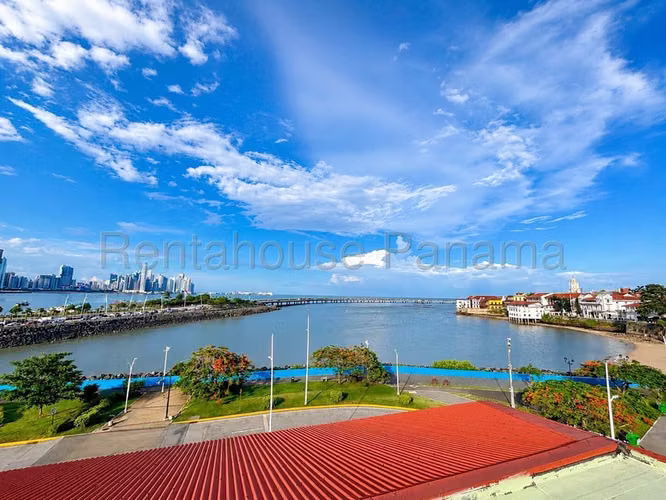 Alquiler de Local comercial de 485m2 en el Casco Antiguo - Imagen 16