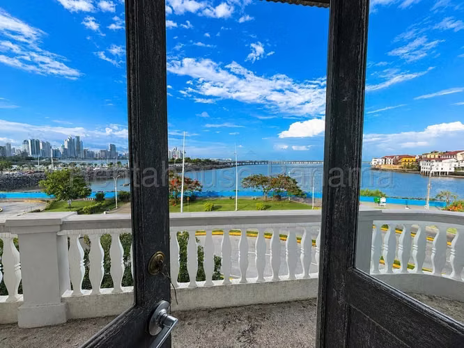 Alquiler de Local comercial de 485m2 en el Casco Antiguo - Imagen 13