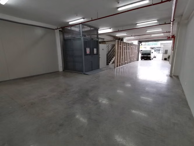 ALQUILER DE BODEGA EN PANAMÁ VIEJO BUSSINES (8)