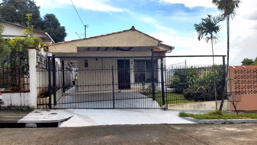 Casa en Venta en Betania Altos del Chase # 2111 cvd
