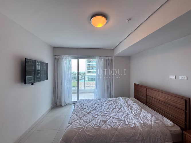 Alquiler amoblado en Costa del este PH Parkside