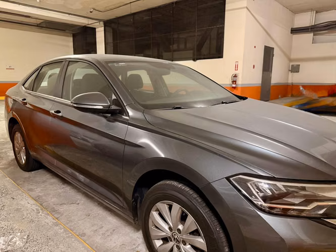 VENDO VOLKSWAGEN JETTA 2024 - Imagen 2