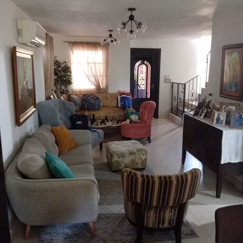 CASA en Condado del Rey OPORTUNIDAD / SEMI-AMOBLADO / 3 REC / PISCINA - Imagen 5