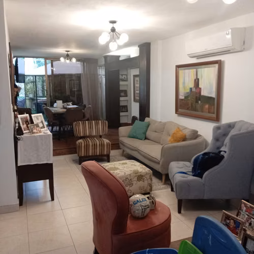 CASA en Condado del Rey OPORTUNIDAD / SEMI-AMOBLADO / 3 REC / PISCINA - Imagen 13