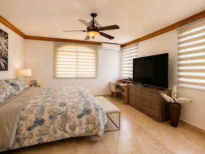 CLAYTON / EXCLUSIVO / CASA 3 REC / PISCINA PRIVADA / 350M² - Imagen 5
